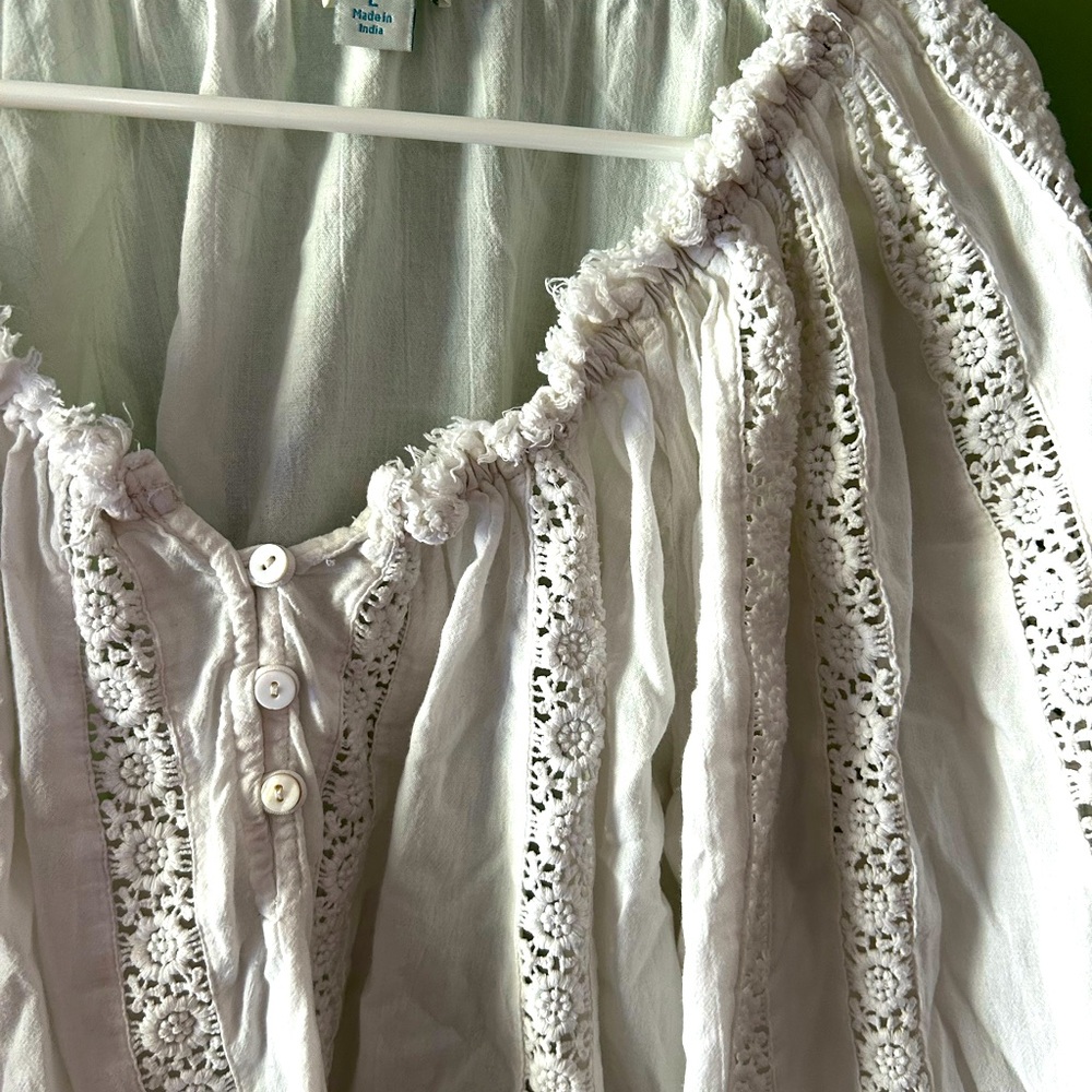 Sundance White Long Sleeve Top with Lace Detail - Picture 2 of 9